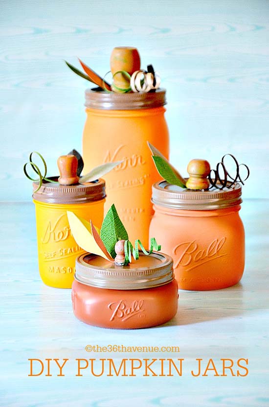 DIY Pumpkin Mason Jar #craft #fall #falldecor #falldecorideas #decorhomeideas #masonjar