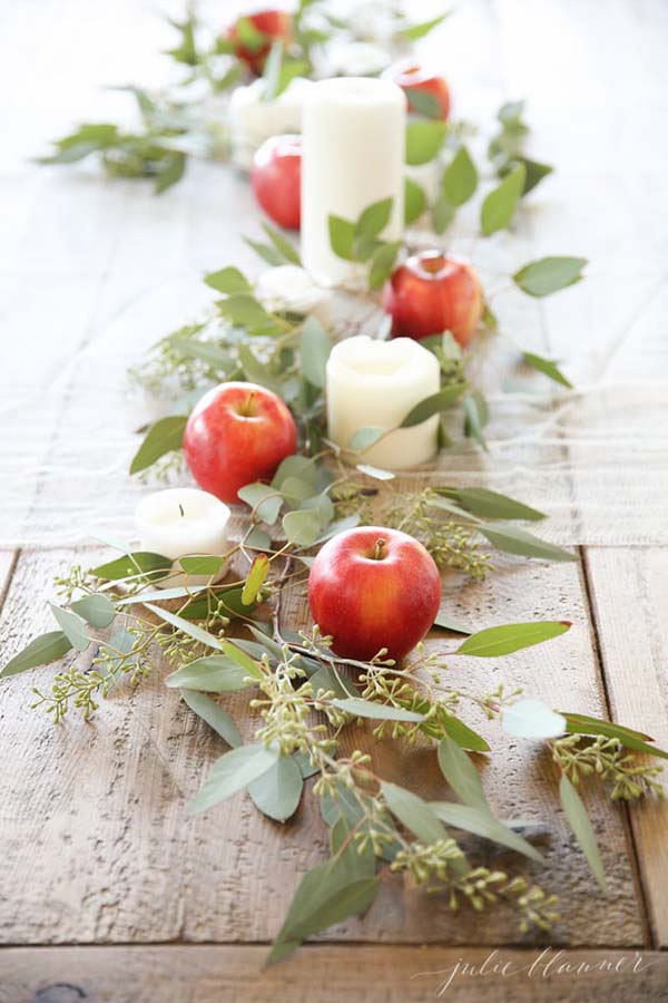 DIY fall centerpiece with apples #fallcenterpiece #falldecor #diy #falldecoration #thanksgiving #decorhomeideas