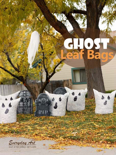 DIY outdoor Halloween decorations ghost leaf bags #halloweendecorations #halloween #diyhalloween #halloweendecor #decorhomeideas