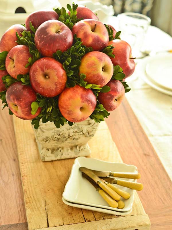 Apple fall decor centerpiece #fallcenterpiece #falldecor #diy #falldecoration #thanksgiving #decorhomeideas