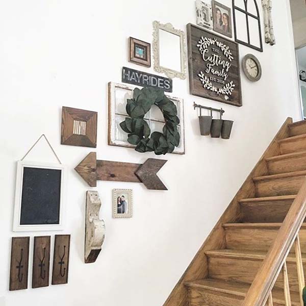 Farmhouse stairs decoration #staircase #stairs #stairway #stairsdecoration #homedecor #decorhomeideas