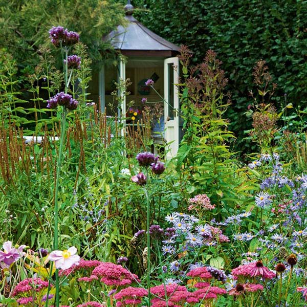 Garden shed with flowers #cottagegarden #cottage #garden #landscaping #backyard #flowers #decorhomeideas