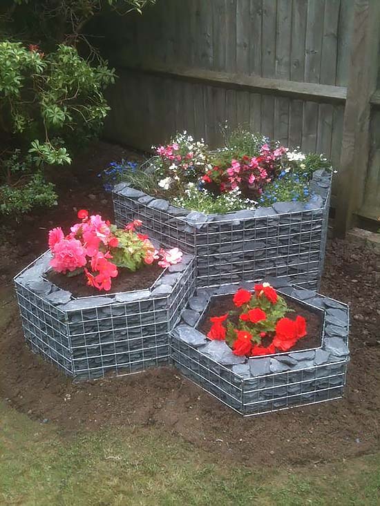 Hexagonal gabion planter #gabion #gabionplanter #flowerplanter #gardenideas #decorhomeideas