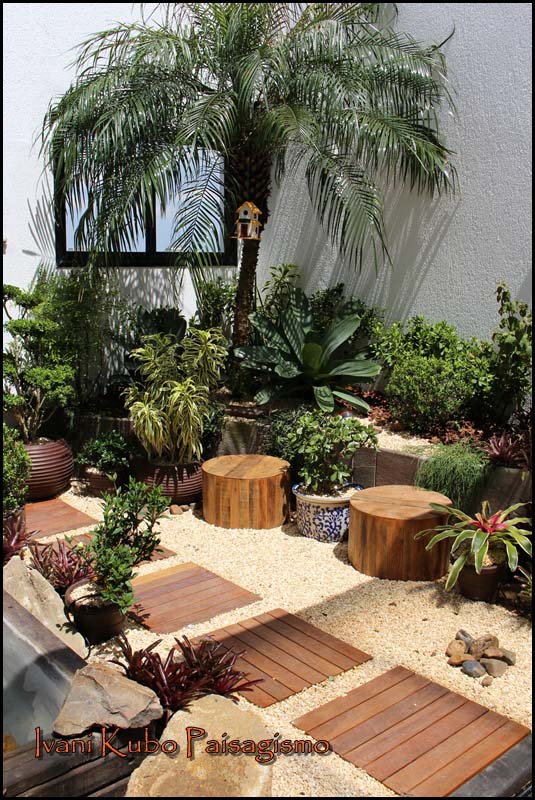 Meditterrean garden landscaping #garden #landscaping #gardenideas #decorhomeideas