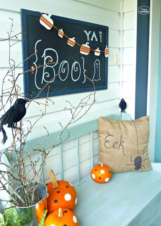 Not scary Halloween outdoor decoration #halloweendecorations #halloween #diyhalloween #halloweendecor #decorhomeideas