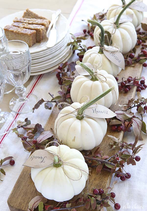 Pumpkin fall centerpiece #fallcenterpiece #falldecor #diy #falldecoration #thanksgiving #decorhomeideas