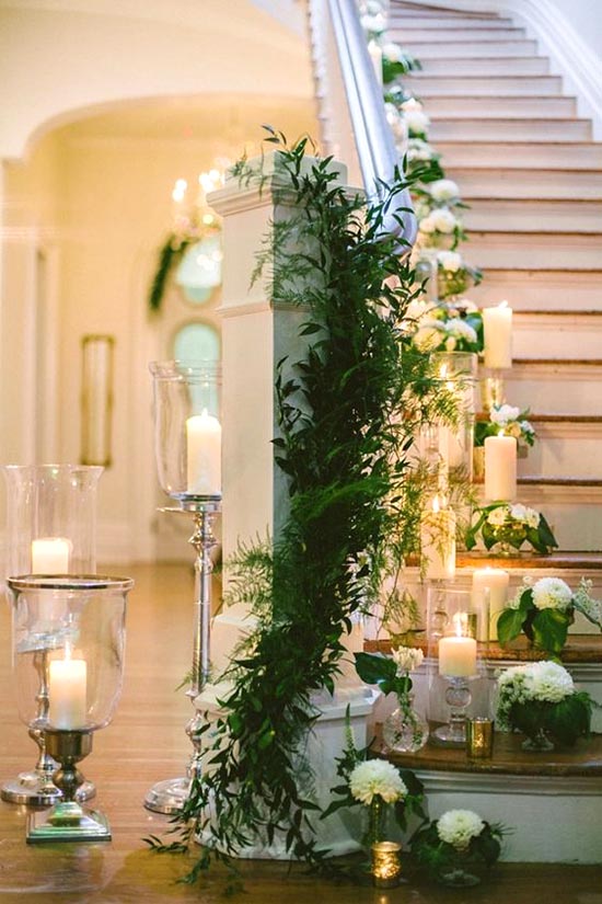 Romantic wedding staircase decoration #staircase #stairs #stairway #stairsdecoration #homedecor #decorhomeideas