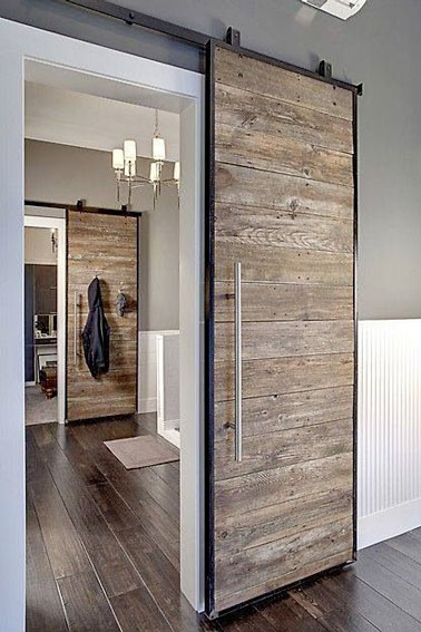 Rustic bedroom barn door #barndoor #bedroom #interior #homedecor #decorhomeideas