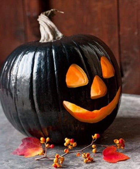 Black Jack-O-Lantern #pumpkin #carving #halloween #falldecor #decorhomeideas