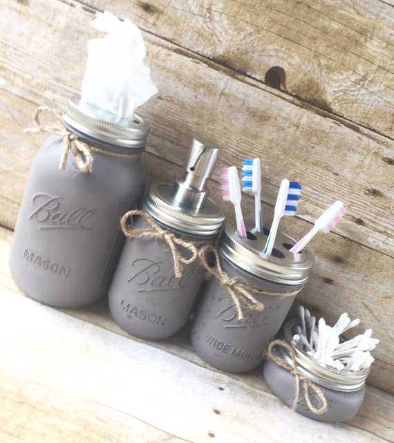 Contry Bathroom Decor Mason Jars #countrybathroom #countrydecor #bathroom #farmhouse #decorhomeideas