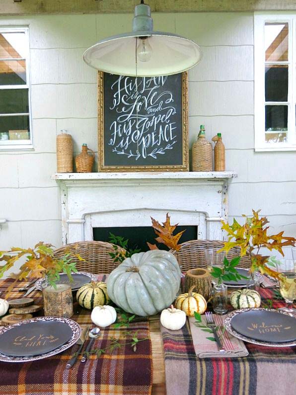 Countryside pumpkin fall centerpiece #pumpkindecor #centerpiece #falldecor #decorhomeideas