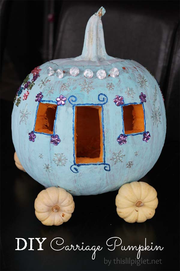 DIY Cinderella Carriage Carved Pumpkin #pumpkin #carving #halloween #falldecor #decorhomeideas