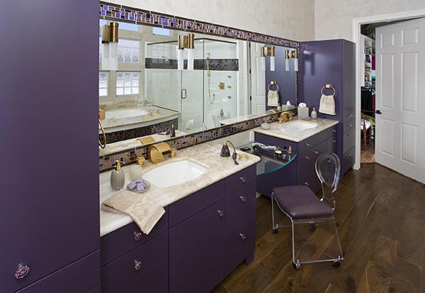 Dark violet bathroom design #purplebathroom #purple #bathroom #lavender #bathroomideas #decorhomeideas