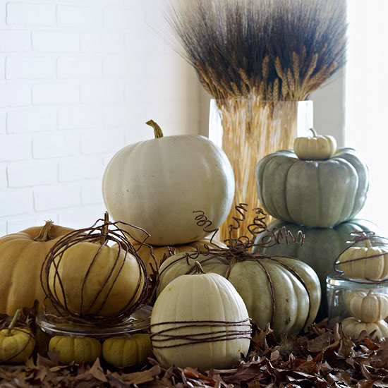 Fall White Pumpkin Centerpiece #pumpkindecor #centerpiece #falldecor #decorhomeideas