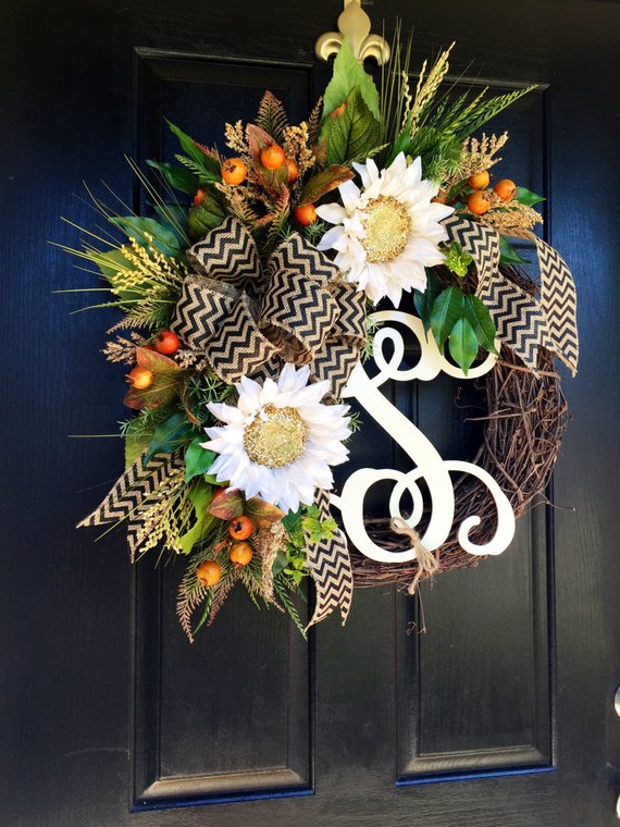 Flowers Fall Wreath #wreath #falldecor #fallwreath #falldecoration #decorhomeideas