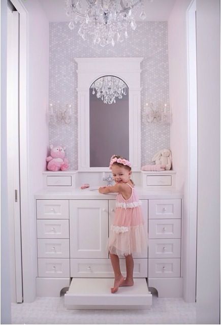 Light purple bathroom step on vanity #purplebathroom #purple #bathroom #lavender #bathroomideas #decorhomeideas