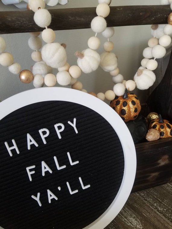 White Pumpkin Garland #falldecor #etsy #fallideas #falldecoration #decorhomeideas