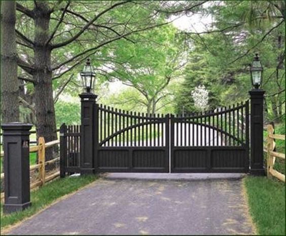 Wrought iron driveway gate #drivewaygate #driveway #gate #decorhomeideas
