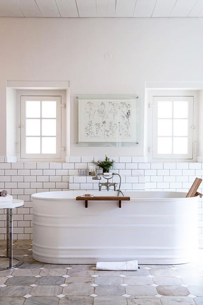 10 Amazing Tin Bathtubs For The Best Farmhouse Decor