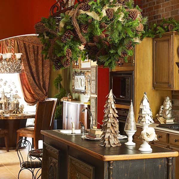 Christmas Kitchen Decor Burlap and Pinecones #Christmas #Christmasdecor #kitchen #Christmaskitchen #decorhomeideas