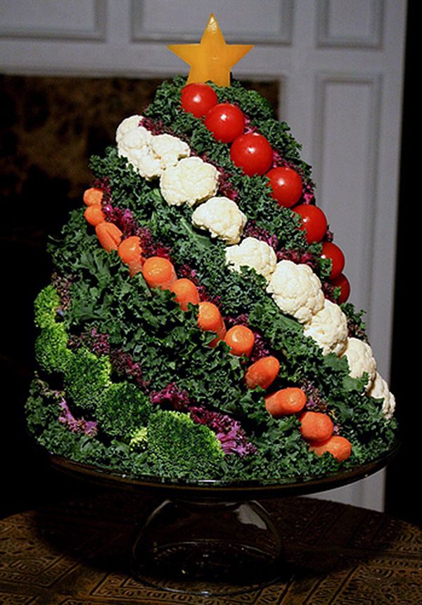 Christmas Veggie Centerpiece 