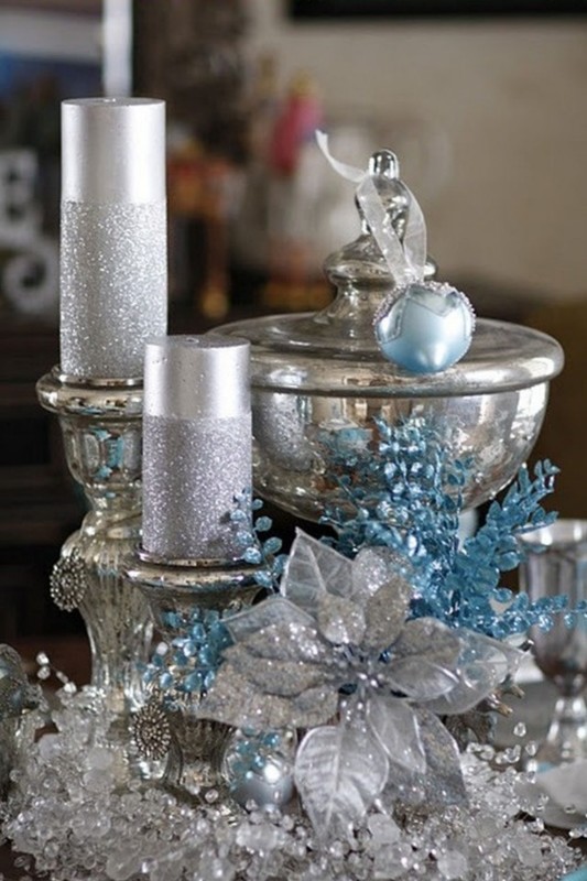 Elegant Silver Christmas Centerpiece #Christmas #Christmasdecor #blue #silver #turquoise #decorhomeideas