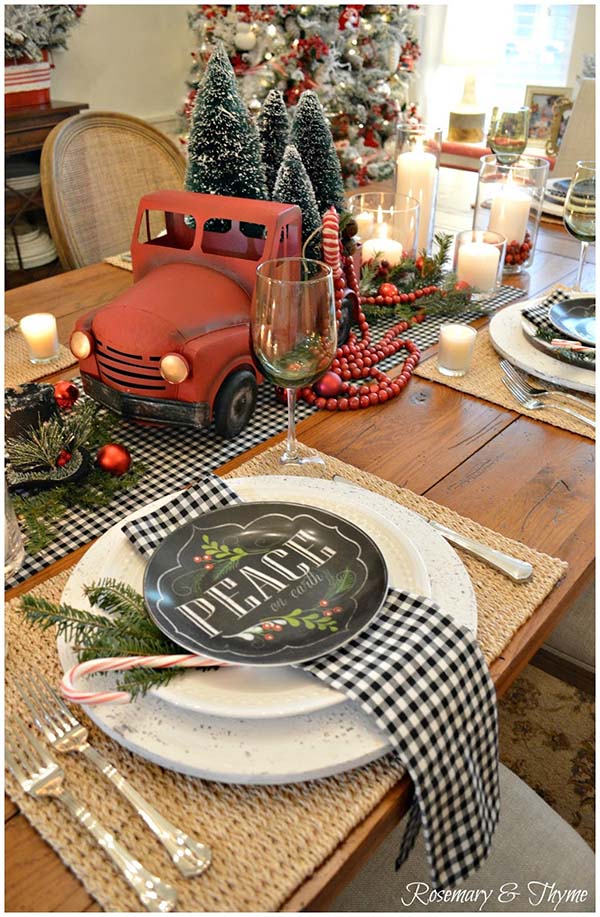 Farmhouse Christmas Table Decor #farmhouse #Christmas #Christmasdecor #farmhousedecor #decorhomeideas