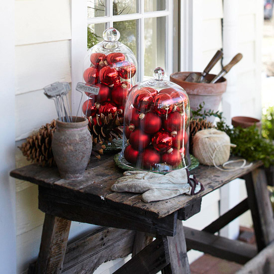 Glass Topiary Red Balls #Christmasdecor #Christmas #outdoor #decorations #decorhomeideas