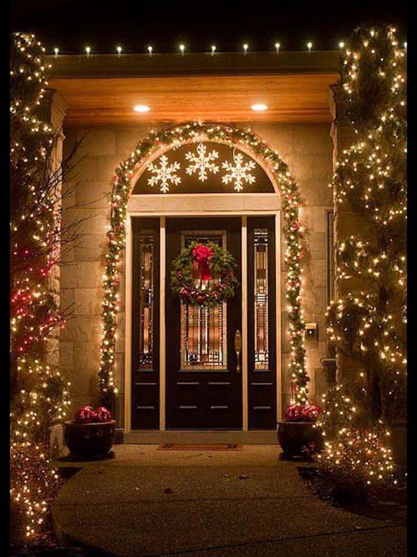 Gorgeous Christmas Front Door Decoration