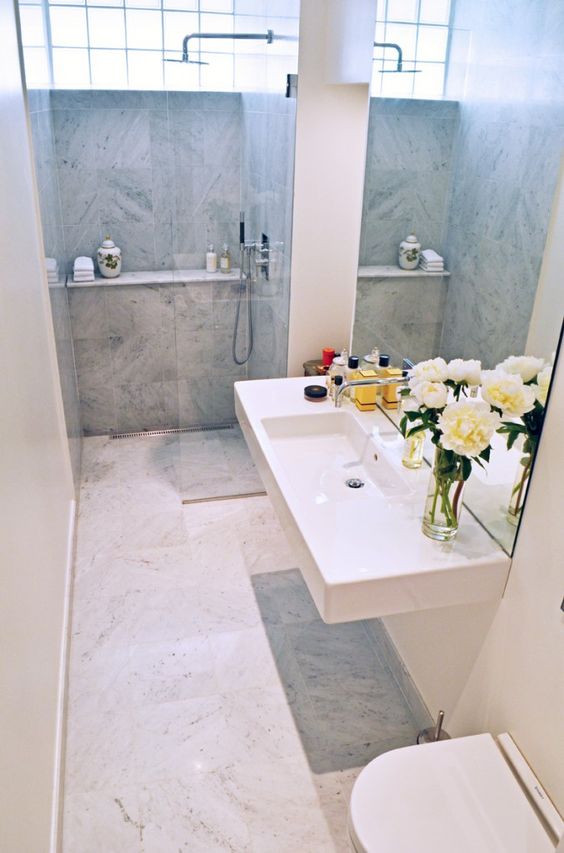 21 Amazing Narrow Bathroom Ideas, Small Narrow Bathroom Ideas With Shower