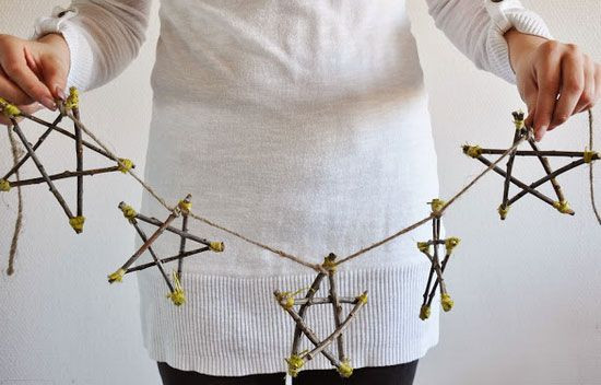 Make a Scandinavian Star Decoration with Twigs #Christmas #Christmasdecor #budget #diy #decorhomeideas