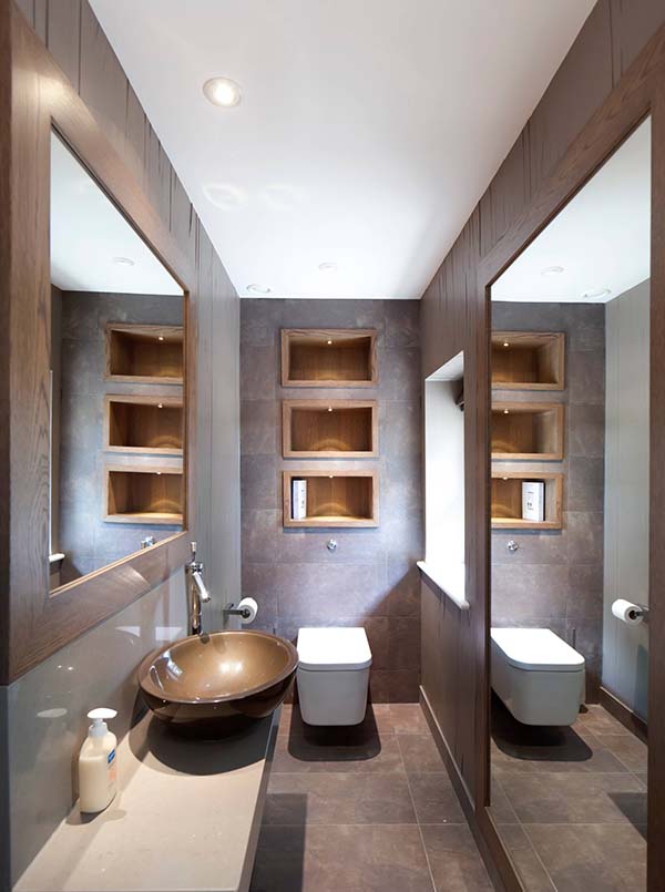 Narrow Bathroom With Big Mirror #bathroom #narrow #narrowbathroom #decorhomeideas