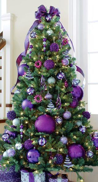 Purple Christmas Tree Decoration #Christmasdecor #purple #Christmas #decorhomeideas