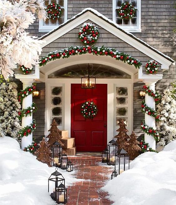 Red Door Christmas Decorations