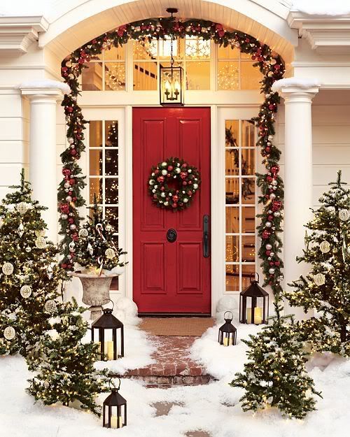 Red Front Door Christmas Decoration