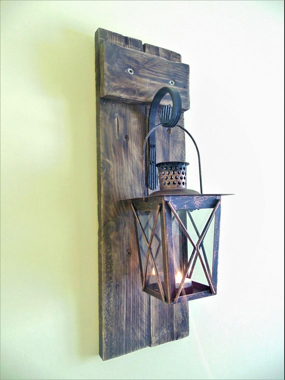 Rustic Farmhouse Lantern #rusticbedroom #rustic #bedroom #farmhouse #decorhomeideas