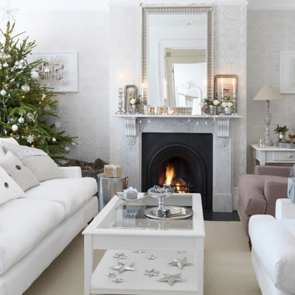 Silver and Green Decor Living Room #Christmasdecor #Christmas #livingroom #decorhomeideas