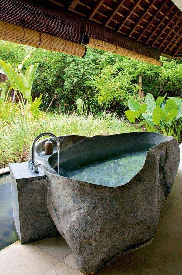 Stone Carved Bathtub #bathtub #tub #cooltub #bathroom #decorhomeideas