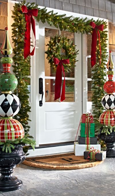 White Door Christmas Decoration