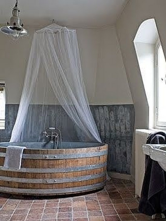 Wooden Barrel Tin Bathtub #tin #bathtub #tub #tinbath #decorhomeideas