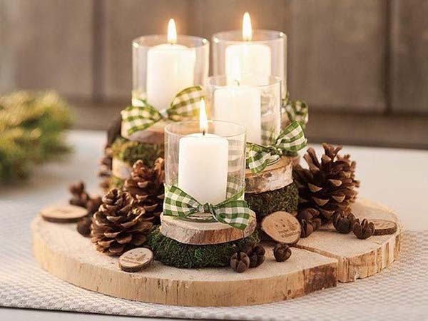 Candles Christmas Centerpiece #Christmas #centerpiece #Christmasdecor #decorhomeideas