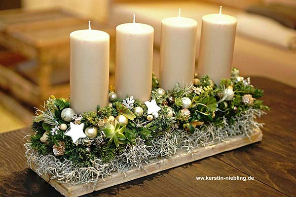 Christmas Candle Centerpiece #Christmas #Christmasdecor #candles #centerpiece #decorhomeideas