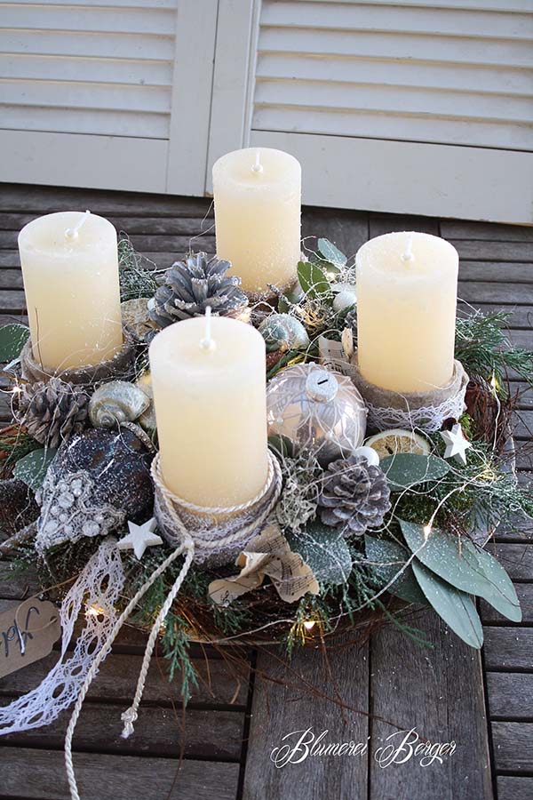 Christmas Candles Centerpiece #Christmas #Christmasdecor #candles #centerpiece #decorhomeideas