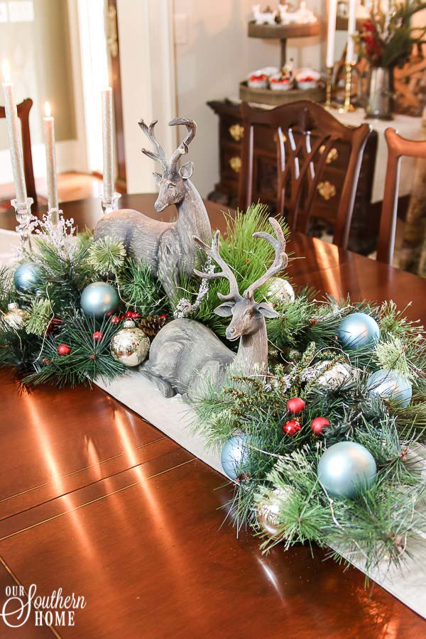 Christmas Deer Centerpieces #Christmas #centerpiece #Christmasdecor #decorhomeideas