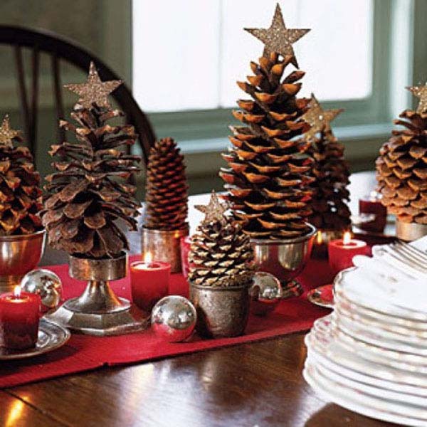 Christmas Pine Cones Centerpiece #Christmas #Christmasdecor #pinecones #crafts #decorhomeideas