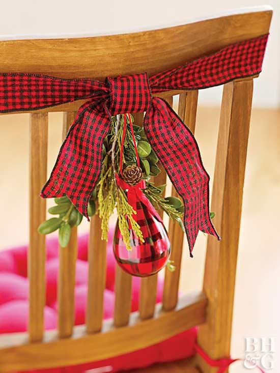 Christmas Red Decoration For Chairs #Christmasdecor #Christmas #red #reddecor #decorhomeideas