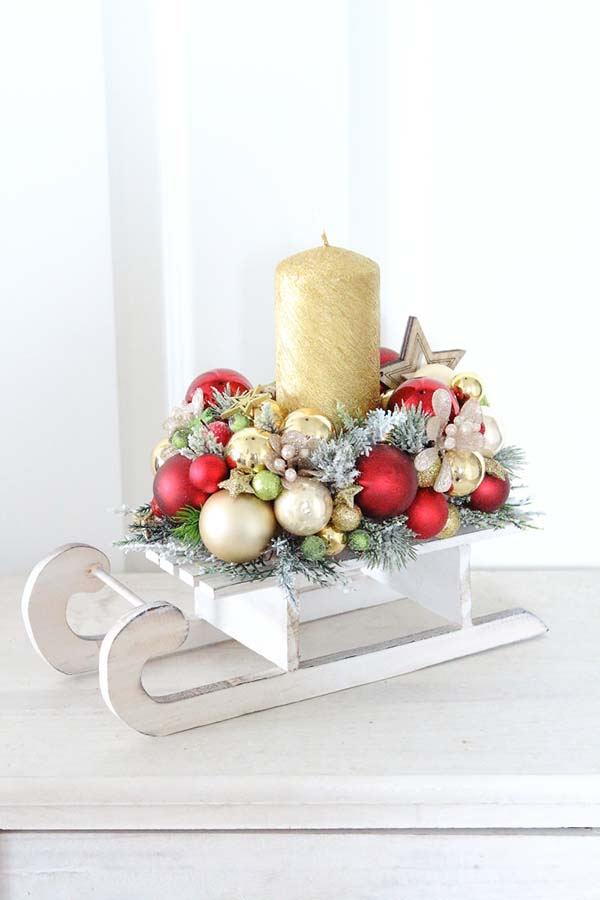 Christmas Sleigh Candle Centerpiece #Christmas #Christmasdecor #candles #centerpiece #decorhomeideas