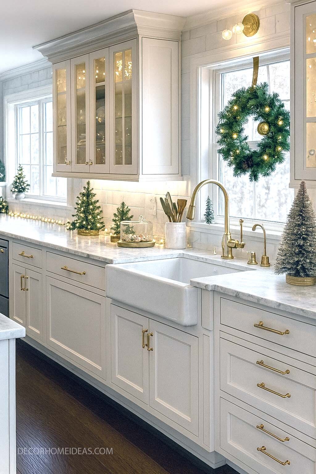Elegant Christmas Kitchen with Cozy Holiday Touches