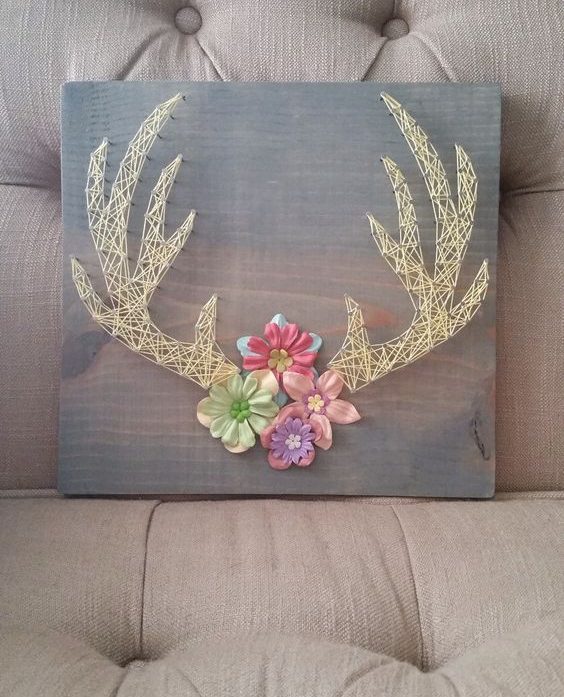 Floral Antlers String Art #stringart #diy #stringartideas #decorhomeideas