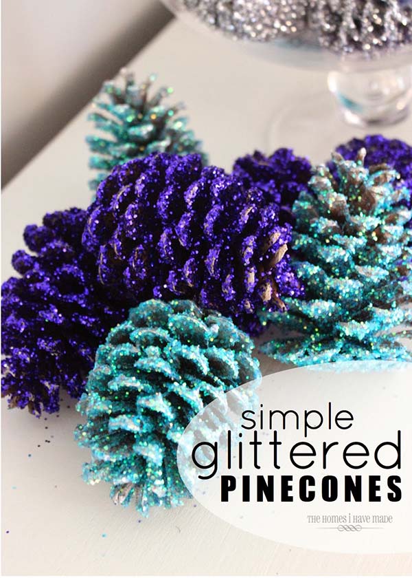 Glittered Pine Cones #Christmas #Christmasdecor #pinecones #crafts #decorhomeideas